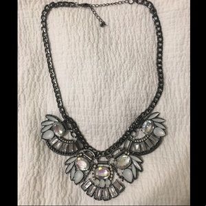 ⭐️ FREE w/ Bundle Purchase! Silver statement necklace